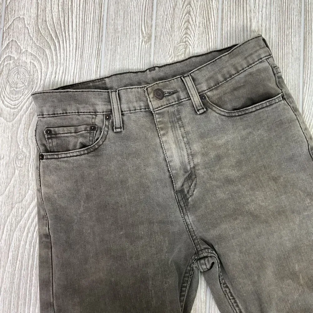 Vintage Levi's Relaxed Straight Leg Men's 30x32 Levis S40196 Gray Wash
